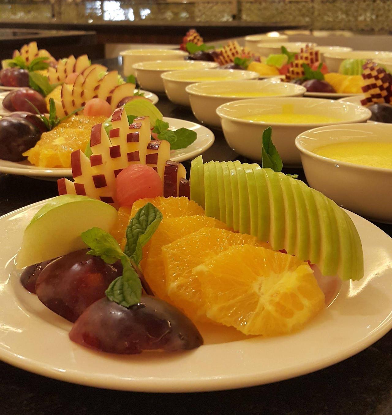 M Hotel Makkah By Millennium Mecca Exterior foto Fruit salad