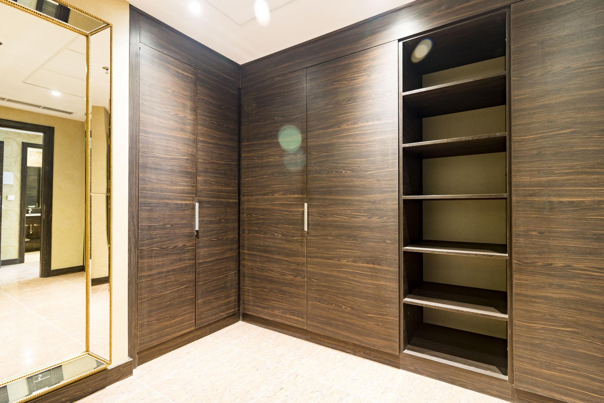 M Hotel Makkah By Millennium Mecca Exterior foto A wardrobe