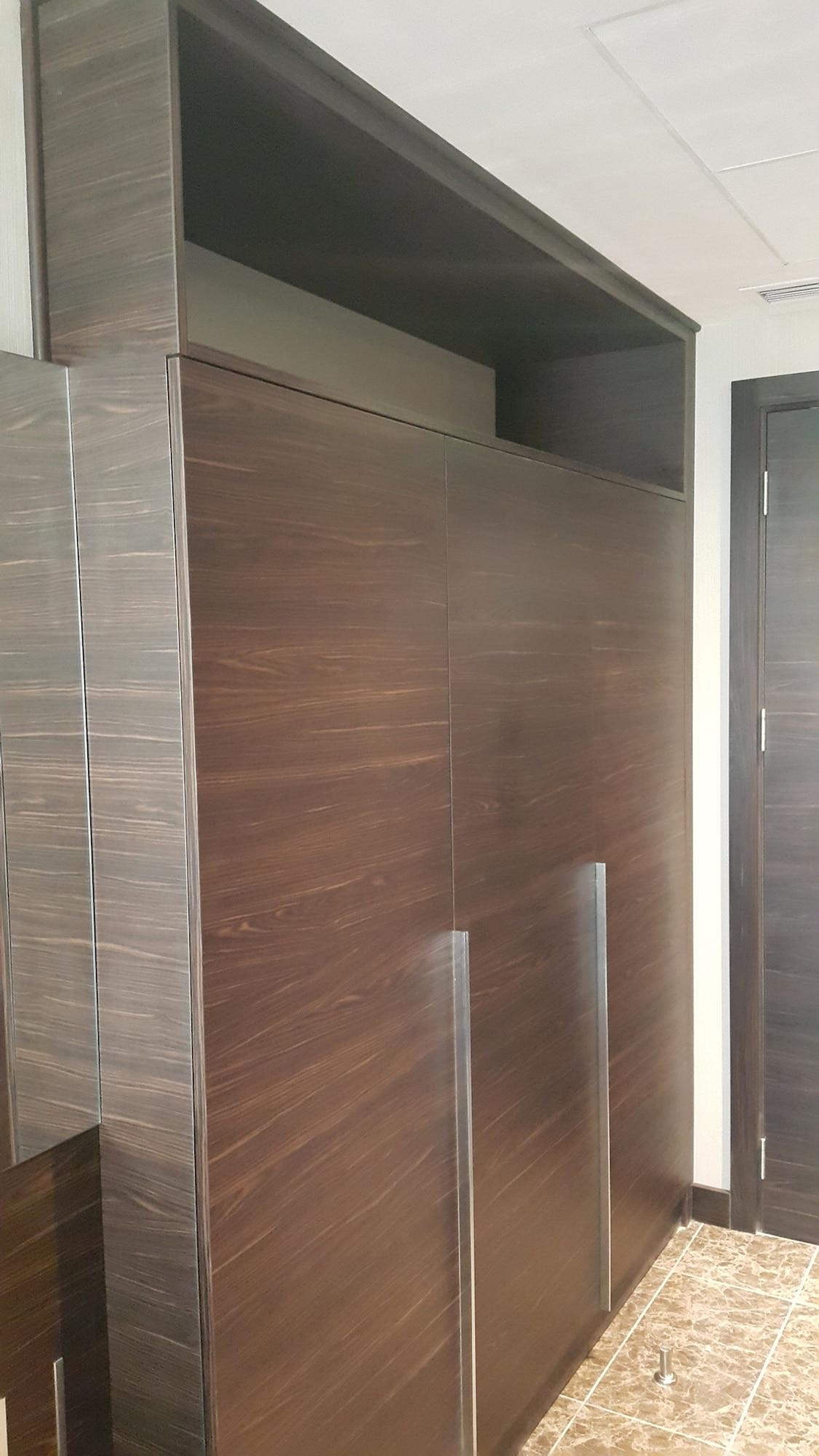 M Hotel Makkah By Millennium Mecca Exterior foto A wall panel of the interior of a modern elevator