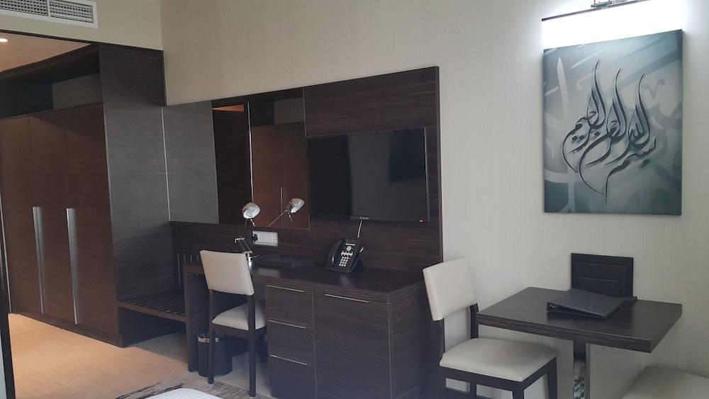 M Hotel Makkah By Millennium Mecca Exterior foto A room at the hotel