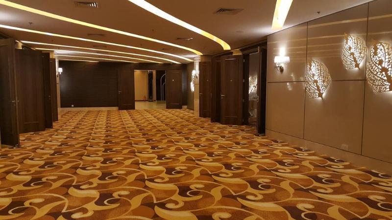 M Hotel Makkah By Millennium Mecca Exterior foto The hotel's interior