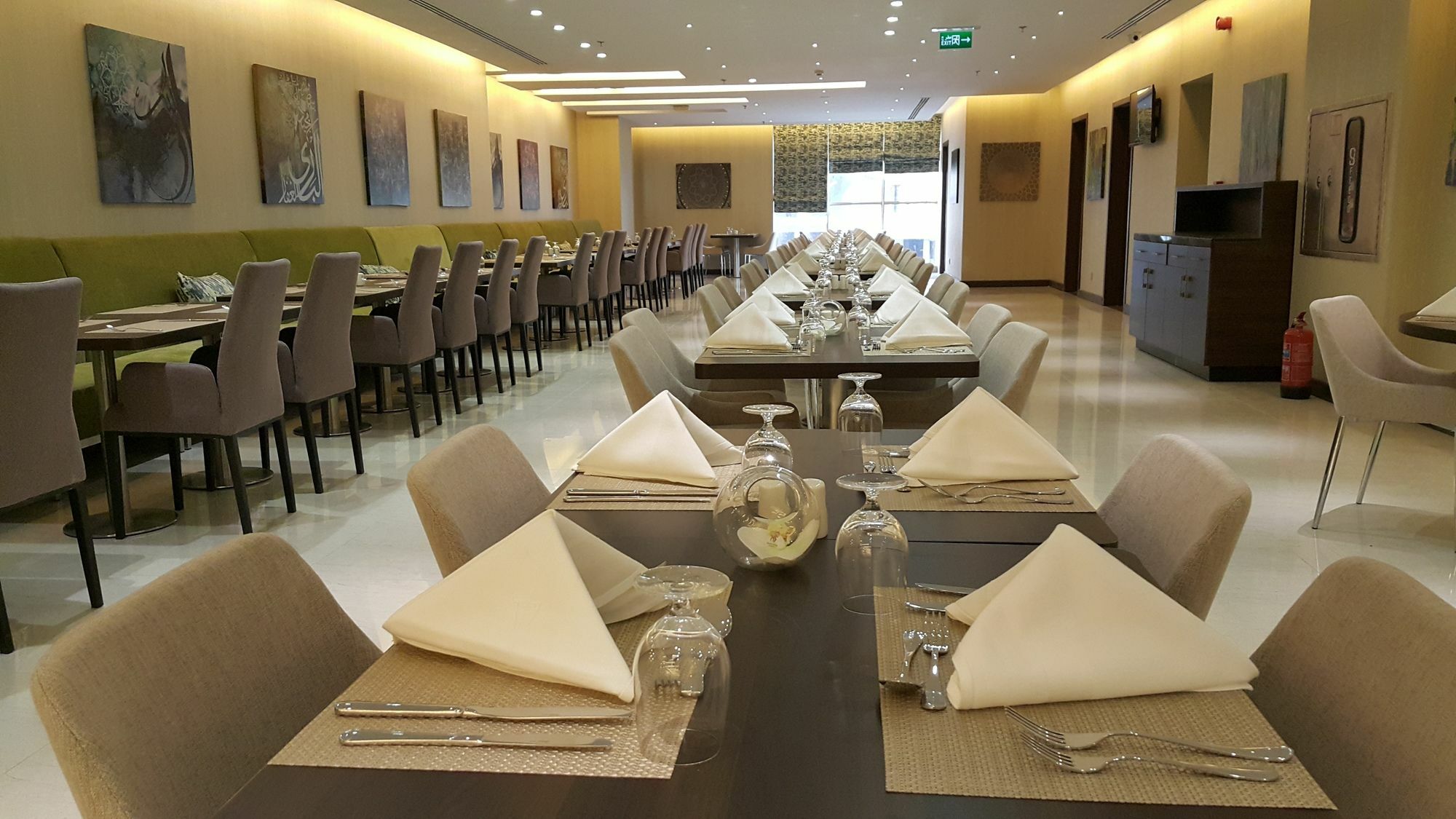 M Hotel Makkah By Millennium Mecca Exterior foto The hotel's restaurant
